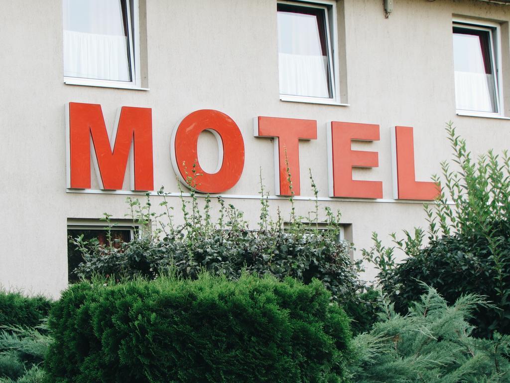 Panama Motel Székesfehérvár Extérieur photo